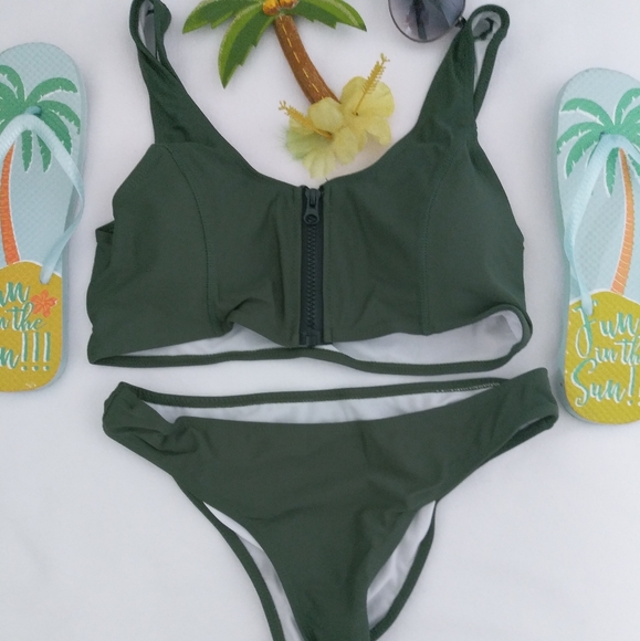 Two piece bikini with front zipper - Picture 3 of 4